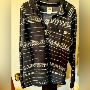 XL Mens north face pullover